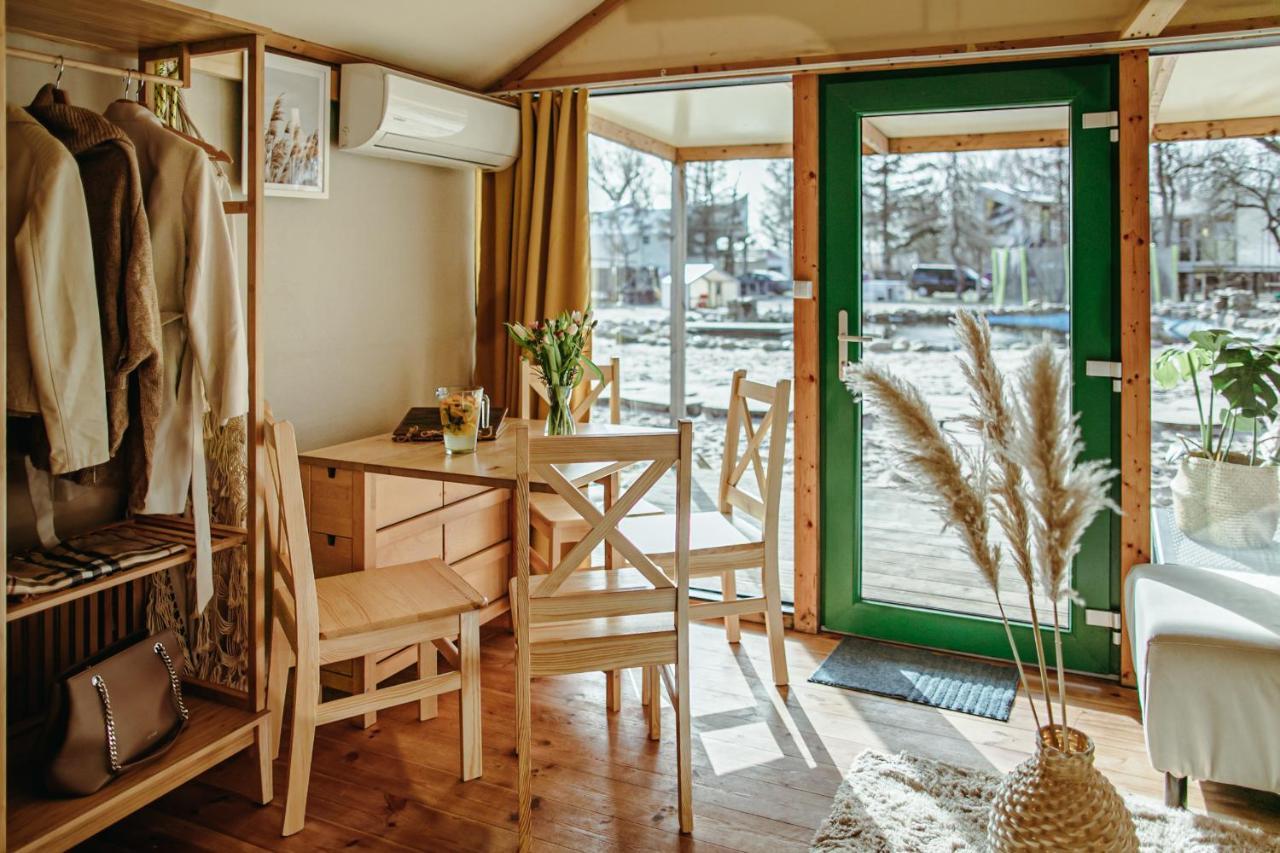 Herbals - Tree&lake With Bath, Sauna, Bikes, Motorboat Apartament *