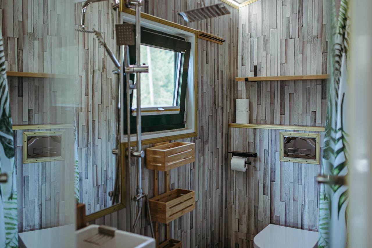 Herbals - Tree&lake With Bath, Sauna, Bikes, Motorboat *