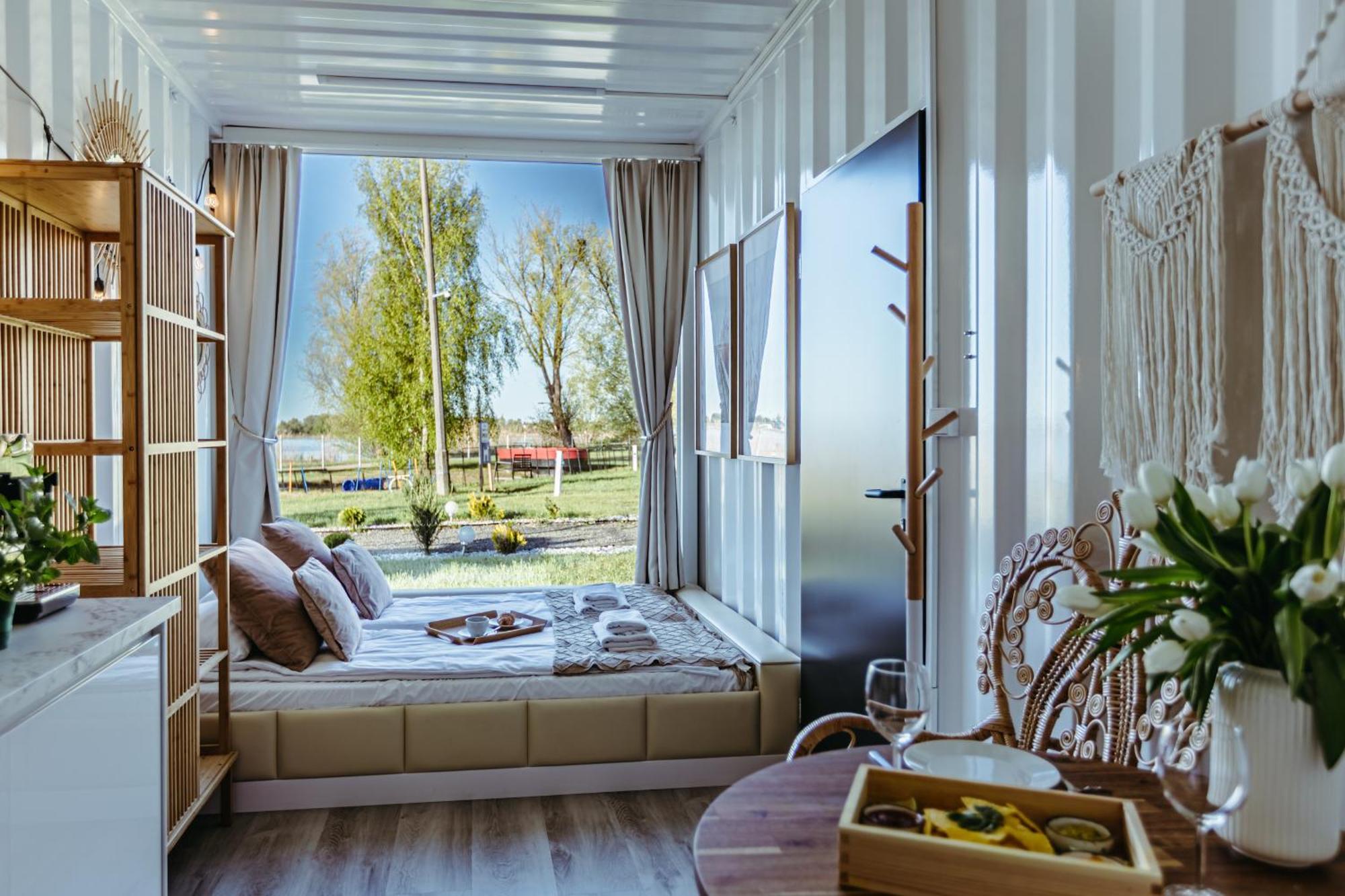 Herbals - Tree&lake With Bath, Sauna, Bikes, Motorboat Apartament