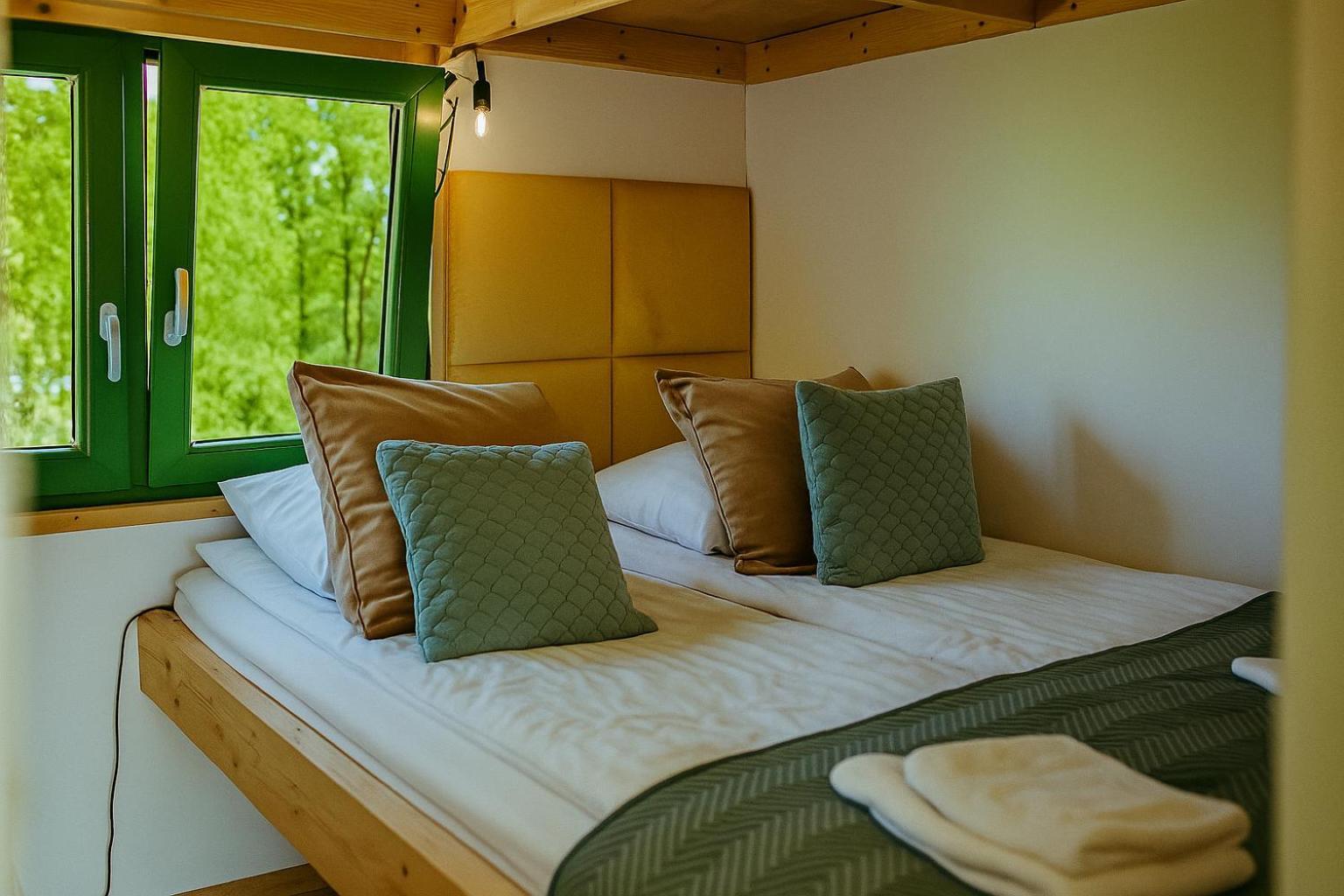 Herbals - Tree&lake With Bath, Sauna, Bikes, Motorboat *